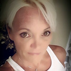 Meet your Posher, Diane